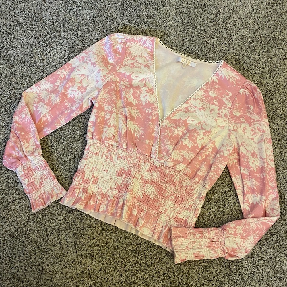Wayf Smocked V Neck Top Pink White Small